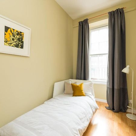 Kings Stables, Grassmarket Villa เอดินบะระ ภายนอก รูปภาพ