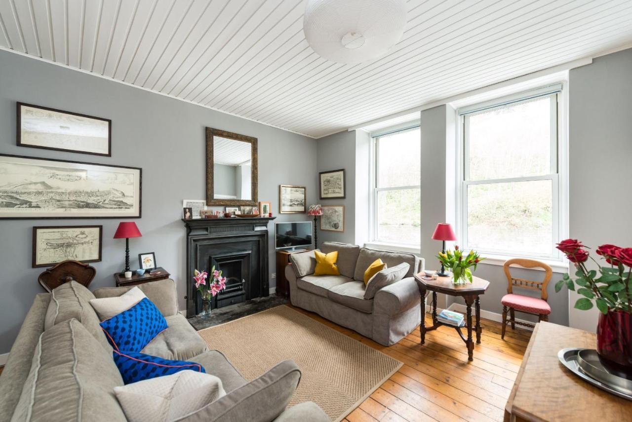 Kings Stables, Grassmarket Villa เอดินบะระ ภายนอก รูปภาพ