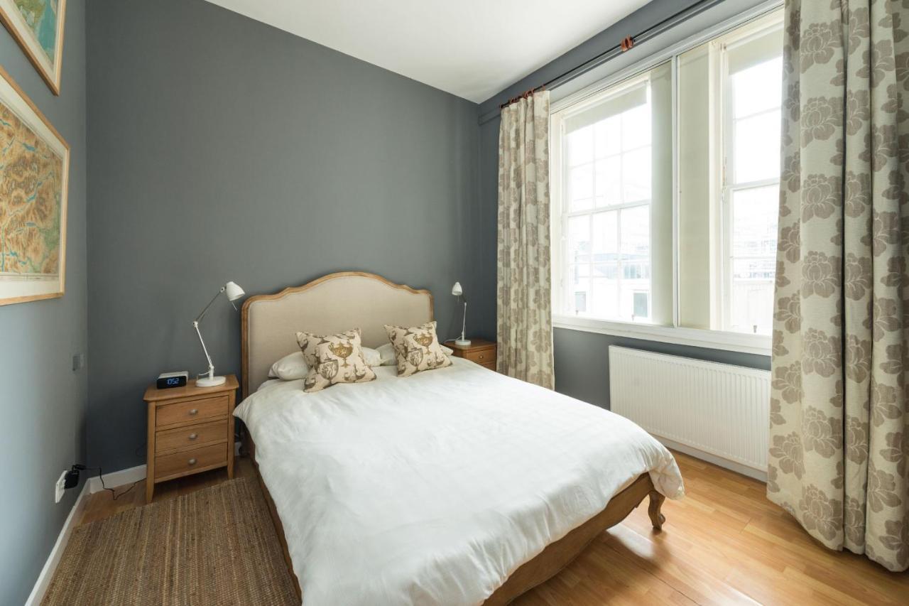 Kings Stables, Grassmarket Villa เอดินบะระ ภายนอก รูปภาพ